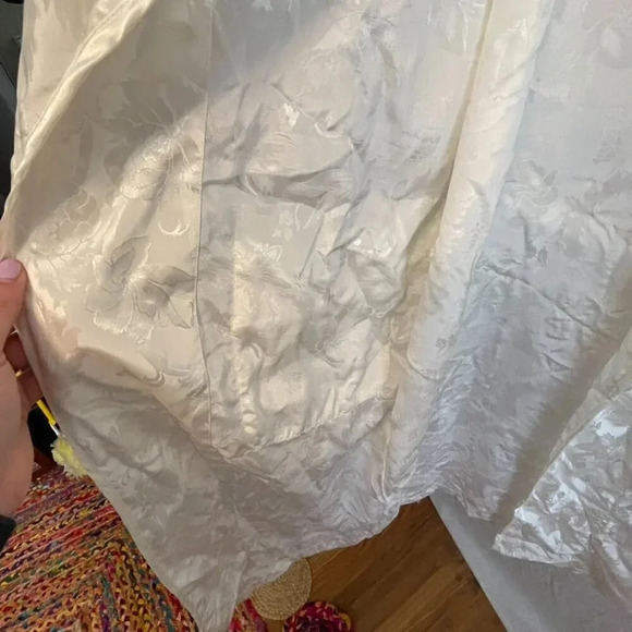 Victoria's Secret Gold Label Robe - size petite small. Great VINTAGE condition - Picture 8 of 16